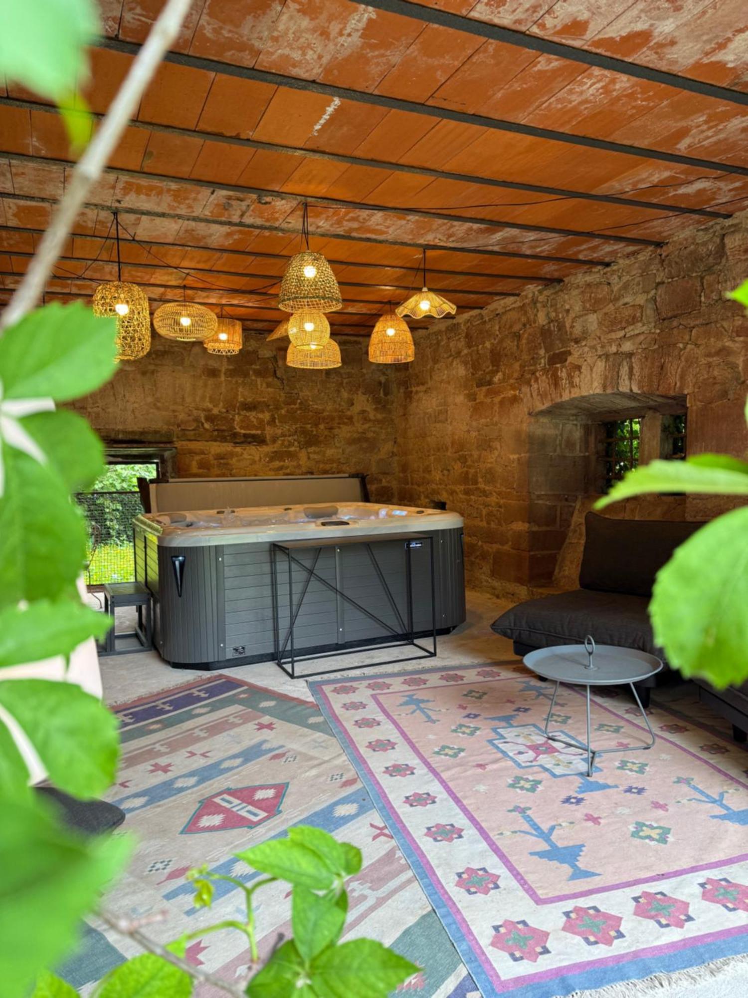 Maison Dada Meyssac Bagian luar foto